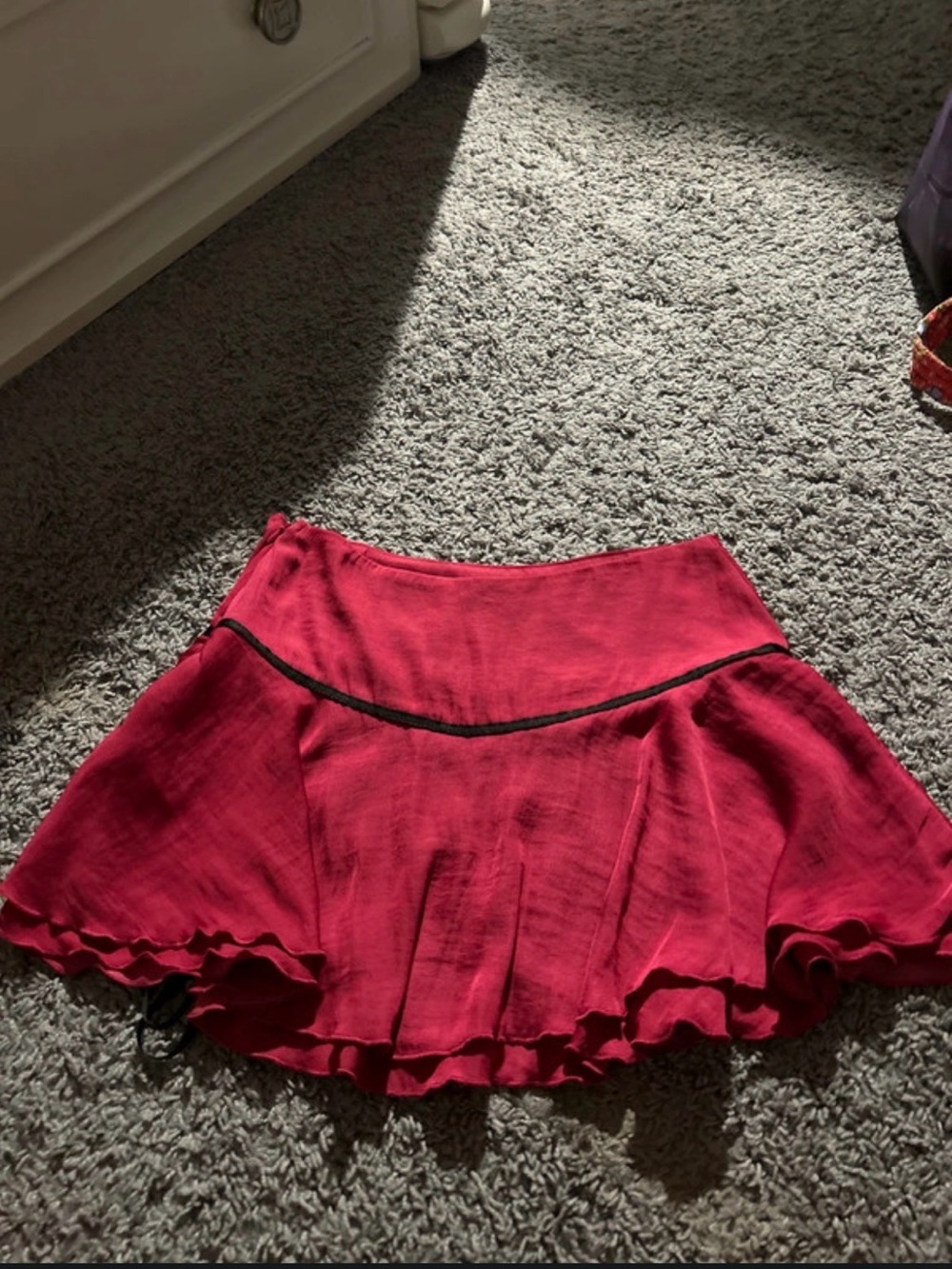 Kimchi Blue raspberry-red layered ruffle mini skirt with waist tie - Picture 2 of 3